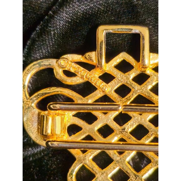 Vintage Paquette Gold Tone Celtic Knot Scarf Clip With Intricate Design - Picture 6 of 6